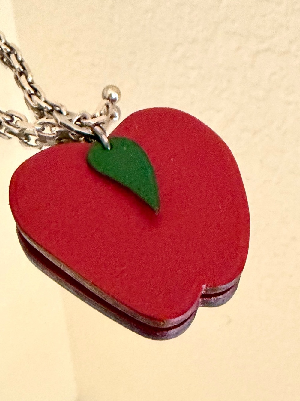 HERMES Hermes Keychain Bag Charm Fruit Apple Seasonal Men Women Red 20499999 - Picture 8 of 16